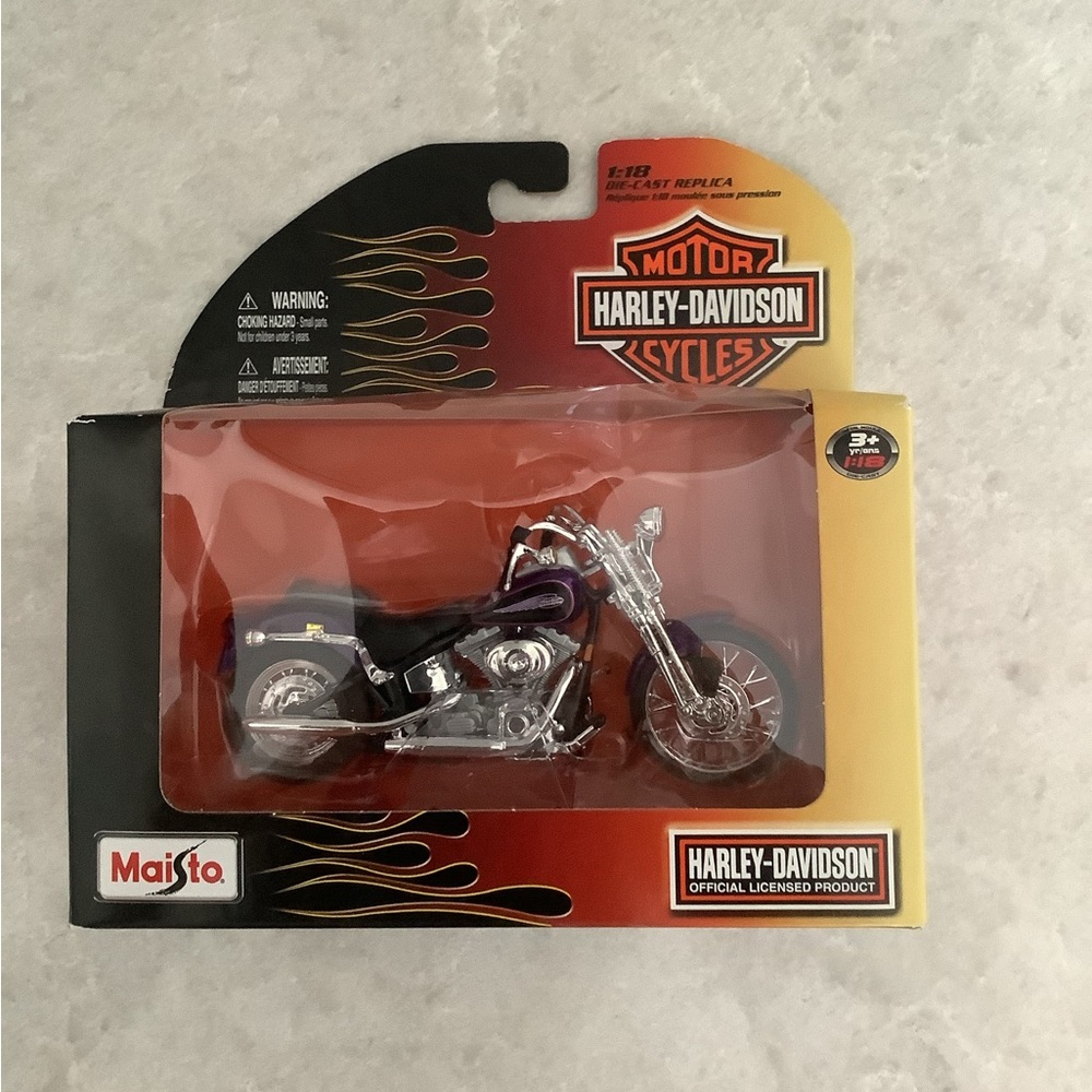 1:18 Harley Davidson motorcycle diecast